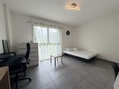 Location Appartement 1 pièce 25m² TROYES 10000 - Photo 2