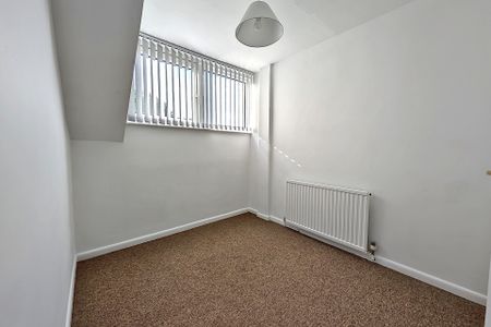 70 Rochester Road, S10 - Photo 3