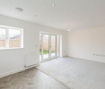 2 bedroom bungalow to rent - Photo 1