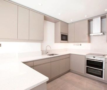 A stunning two bedroom apartment offering versatile accommodation, ... - Photo 4