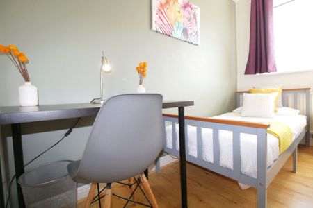 Staunton Court, Lincoln, Lincolnsire, LN1 1TN - Photo 2