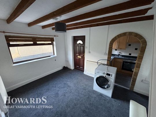 2 bedroom terraced house to rent - Photo 1