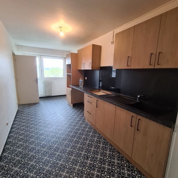 Location Appartement 4 pièces 88m² VANDOEUVRE LES NANCY 54500 - Photo 1