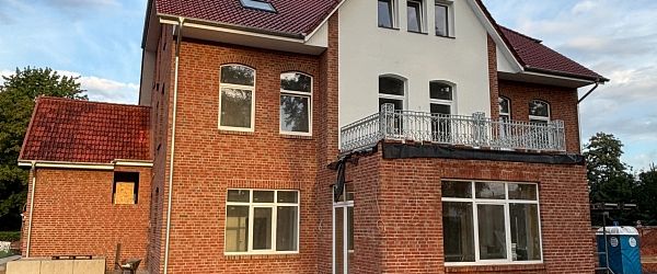 Kernsanierte und renovierte 2-Zimmer-WHG in Nienburg! (WHG 1) - Photo 1