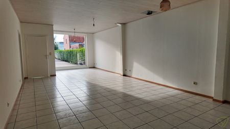 Opgefriste woning met 3 slaapkamers en tuin in Sint-Jan-in-Eremo - Photo 2