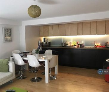 1 bedroom flat to rent - Photo 3