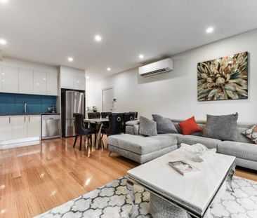 39 Admiration Drive, Craigieburn VIC 3064 - Photo 2