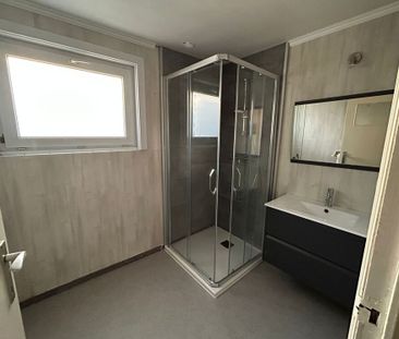 Knusse gezinswoning met tuin en vernieuwd terras te huur in Gistel! - Photo 5