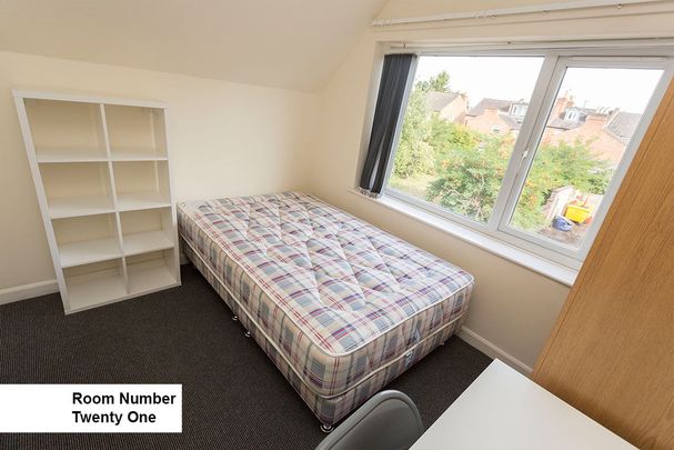 1 Bed Student Accommodation - Photo 1