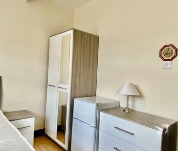 Room in a Shared House, Portswood Road, SO17 - Photo 5