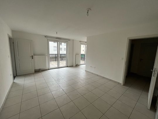 Location Appartement 3 pièces 75m² - Photo 1