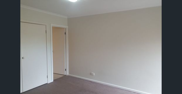 2 Bedroom Apartment! Great Location! - Photo 1