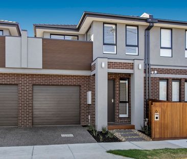 6 Foster St, McKinnon VIC 3204 - House For Rent | Domain - Photo 3