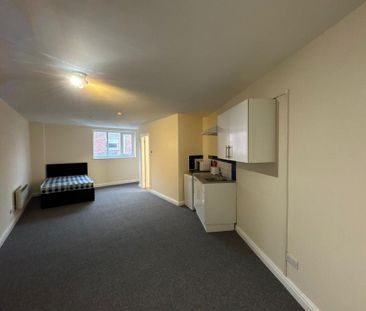 Studio to rent - Photo 4