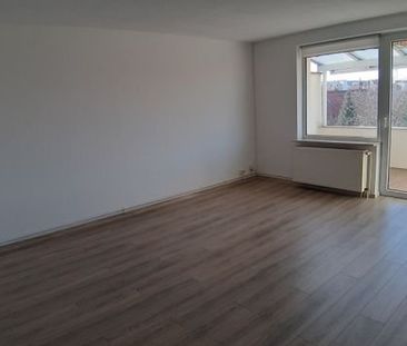 Großzügige 4 Zimmerwohnung zu vermieten - Foto 3