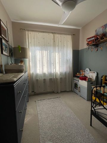 3 Bed Semi-Detached House, Rees Gardens, CR0 - Photo 3