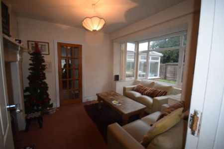 To Rent Richmond Wood Road, Charminster, Bournemouth, BH8 £2,795 pcm Tenancy Info - Photo 3