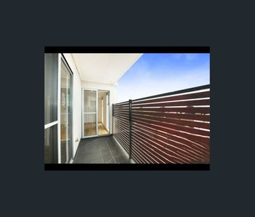 Modern 1 Bedroom Apartment Close To Southland - Photo 3