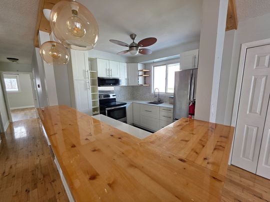 For Lease - 37 Fox Trail Drive, St. Catharines, Ontario - Photo 1
