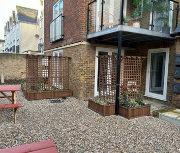 2 bedroom flat to rent - Photo 6