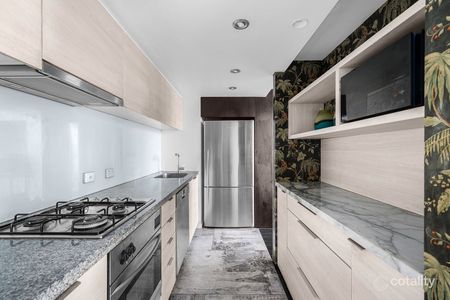 Fully Furnished - New York loft-inspired living - Photo 5