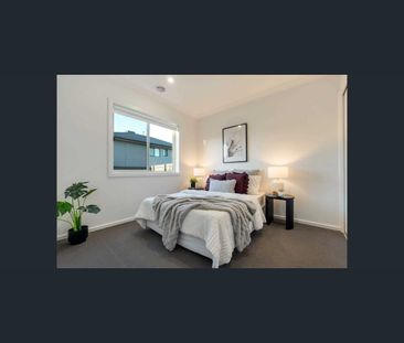 75 Hillview Road, Greenvale, Vic 3059 - Photo 2