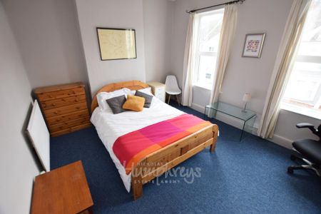 5 bedroom terraced house to rent - Photo 4