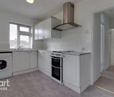2 bedroom maisonette to rent - Photo 4