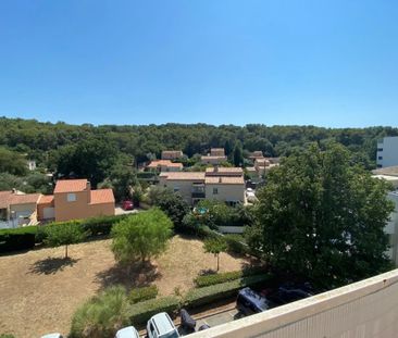 Studio terrasse lumineux en dernier étage - Photo 3