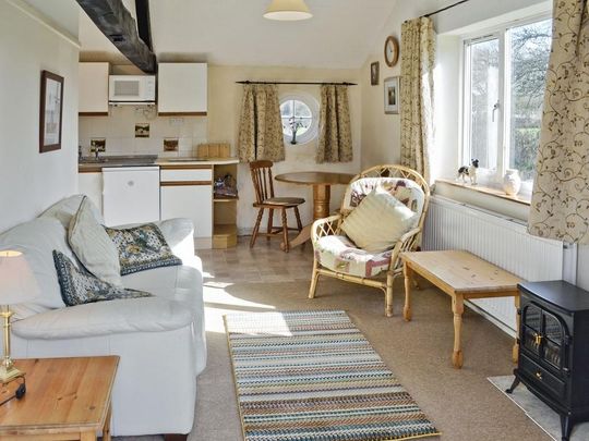 1 bedroom terraced bungalow to rent - Photo 1