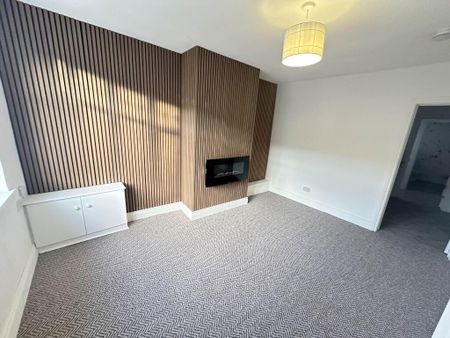 68 St James`s Road, Belfast, BT12 6ED - Photo 2