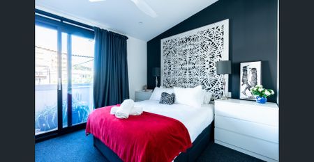 Stunning Convenient Apartment with Quality Finishes - Photo 3