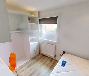 2 bedroom semi-detached house to rent - Photo 3