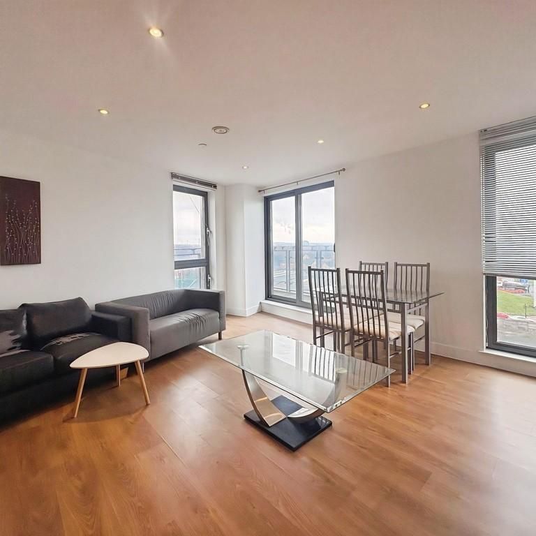 2 bedroom apartment to rent - Photo 1