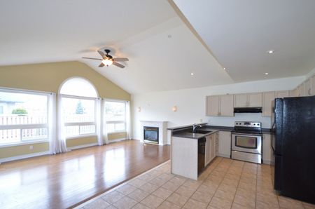 For Lease - 58 Bloxham Place, Barrie, Ontario - Photo 5