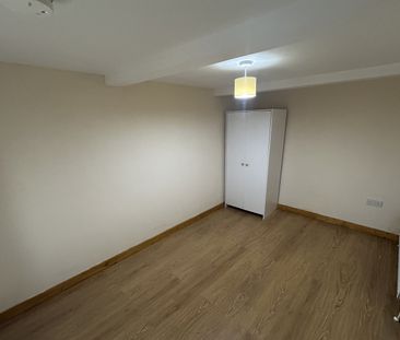 Flat 1, 9 Kinnaird Terrace, Belfast, BT14 6BN - Photo 3