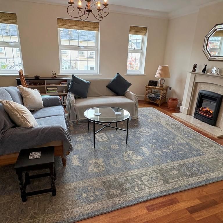 4 bedroom townhouse to rent - Photo 1