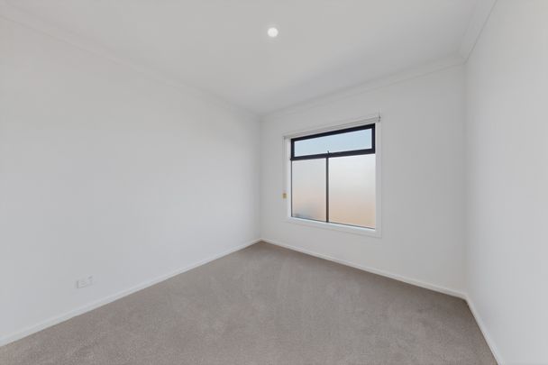 101 Prudence Parade, Point Cook VIC 3030 - House For Rent | Domain - Photo 1