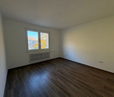 Wohlfühlen leicht gemacht – renovierte Wohnung mit Bad & Balkon - Foto 1