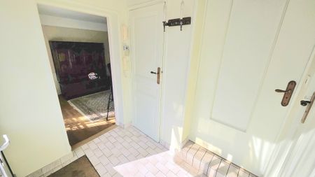 Location Appartement 3 pièces 74m² VERSAILLES 78000 - Photo 5