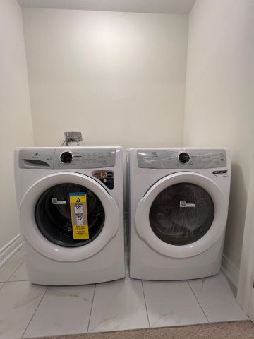 For Lease - 2972 GATESTONE Path, Pickering, Ontario - Photo 3