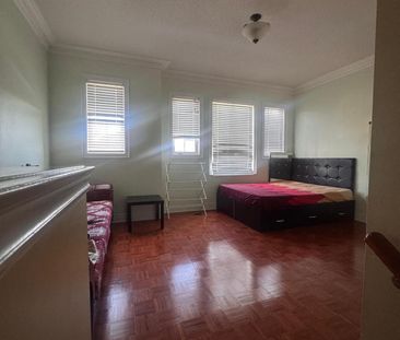 For Lease - 30 Prada Court, Brampton, Ontario - Photo 6