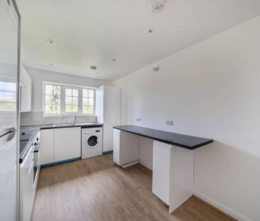 2 bedroom maisonette to rent - Photo 5