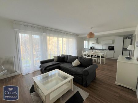 Location Appartement 3 pièces 72m² LA ROCHELLE 17000 - Photo 2