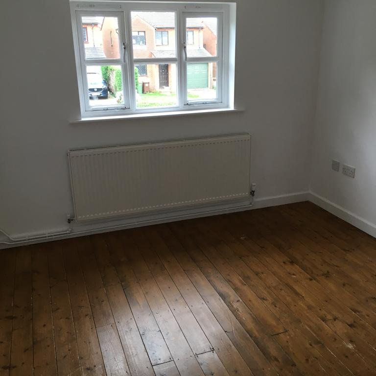 2 bed End of Terrace in Chaloners Hill , Steeple Claydon, MK18 2PE - Photo 1