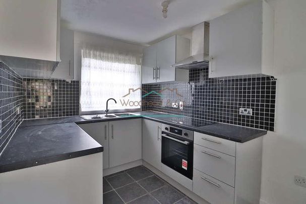 Great Holme Court, Northampton, NN3 - Photo 1