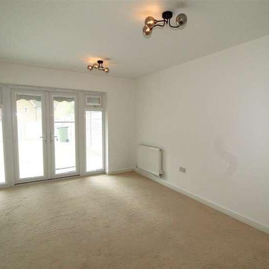 Beale Close,wickhurst Green, RH12 - Photo 1