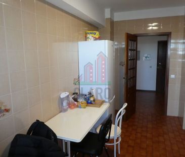 Coimbra, Lisbon - Photo 6