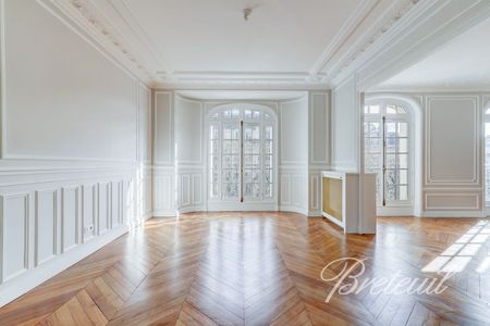 Tout savoir sur cet appartement dans le quartier Ecole Militaire, à Paris 7ème - Photo 5