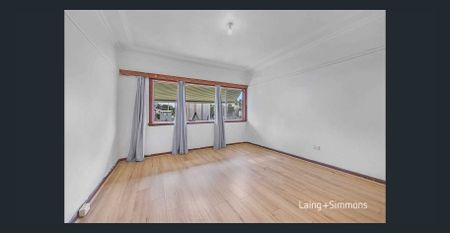 Charming 3-Bedroom Home in a Prime Location - Photo 3